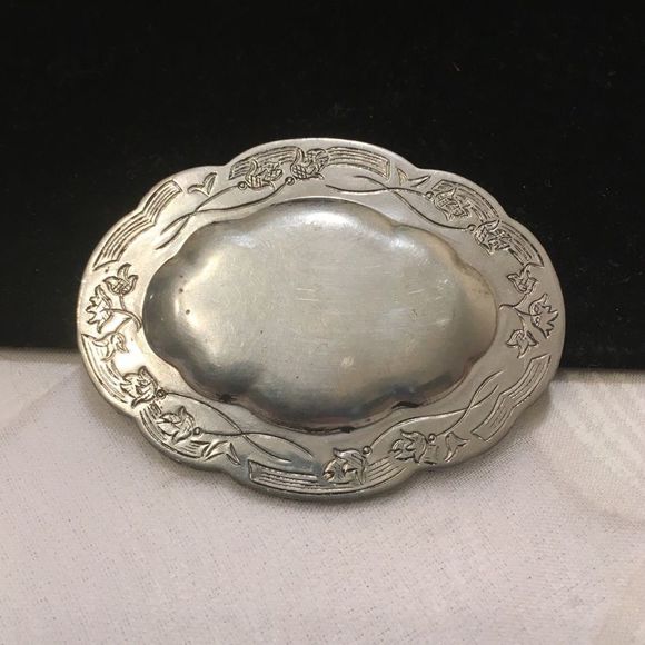 Vintage Jewelry - Vintage Kirk Stieff Pewter Brooch